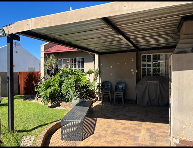 3 BEDROOM HOUSE FOR SALE IN SUNWARD PARK